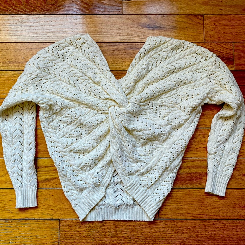 FRANCESCA’S | knotted sweater